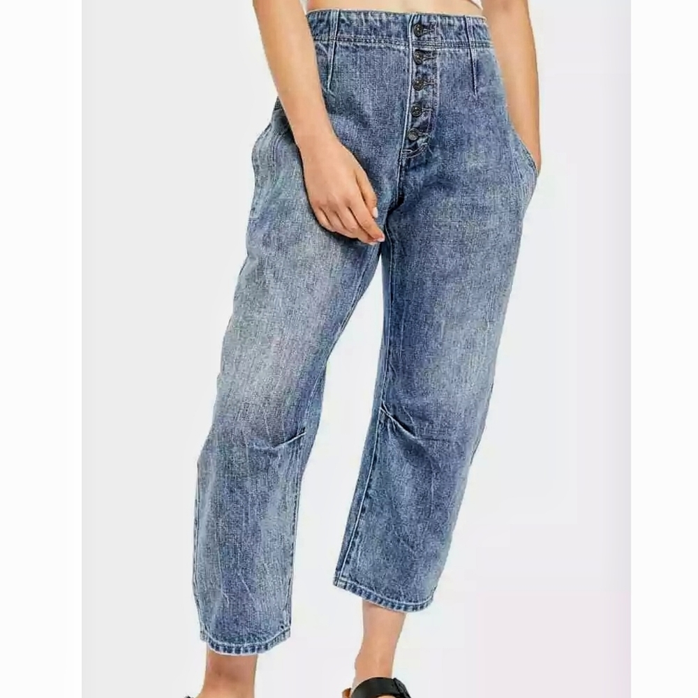 $128 Free People Osaka Relaxed Straight Leg Jeans